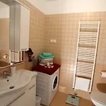West Apartman *
