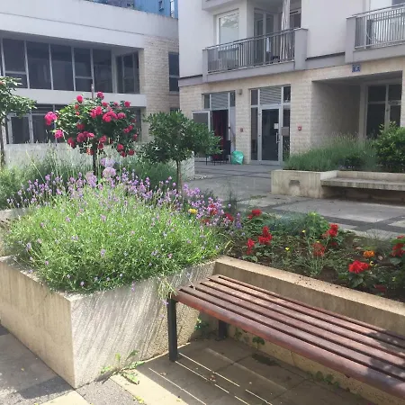 Apartman West *