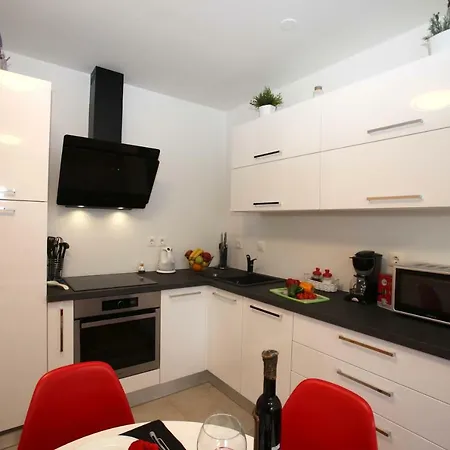 West Apartment *